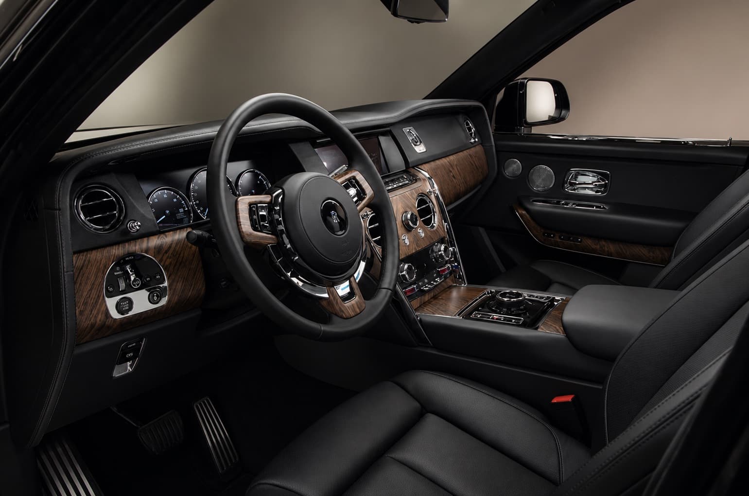 Rolls Royce Cullinan Urban