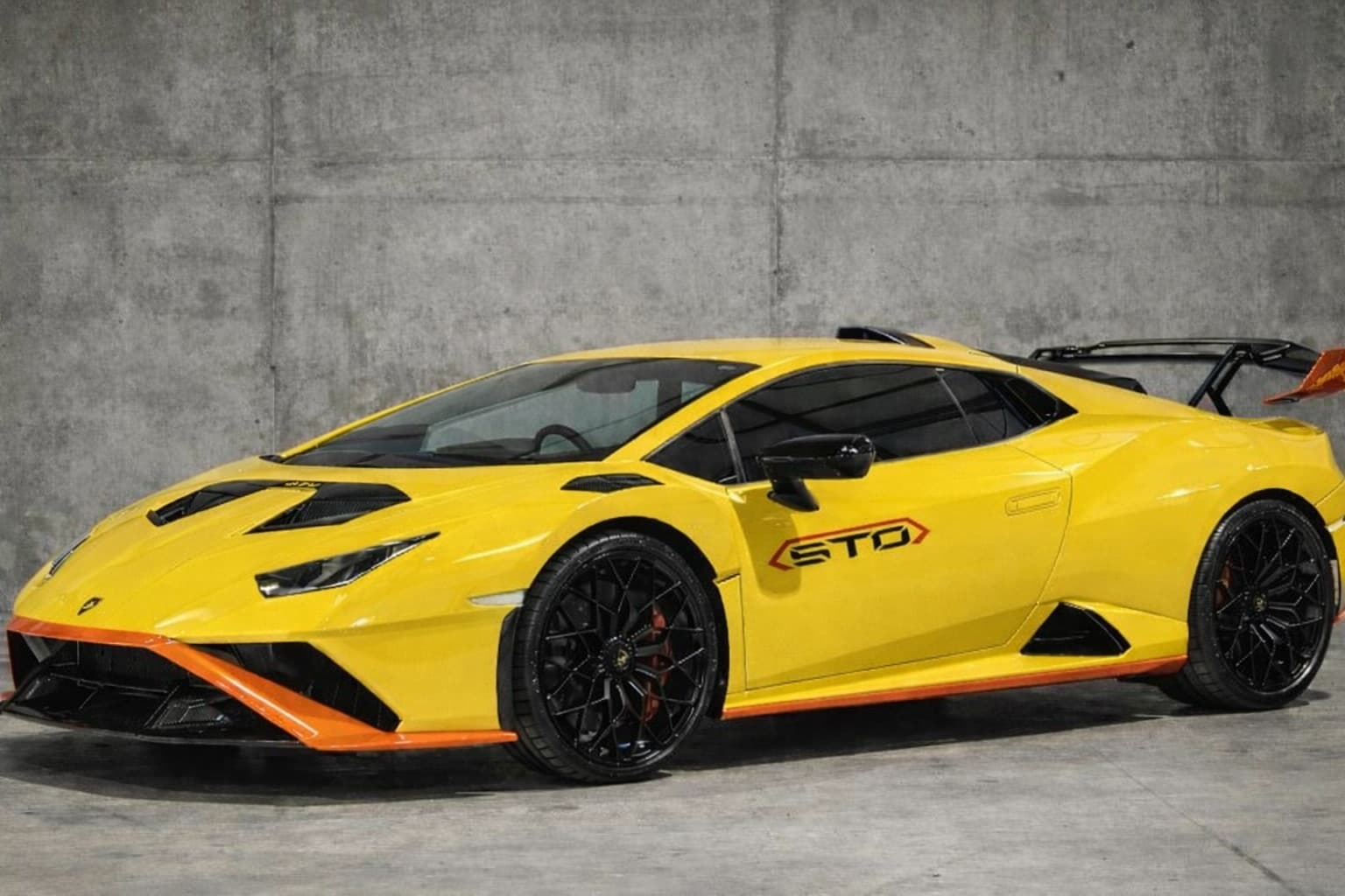 Lamborghini STO