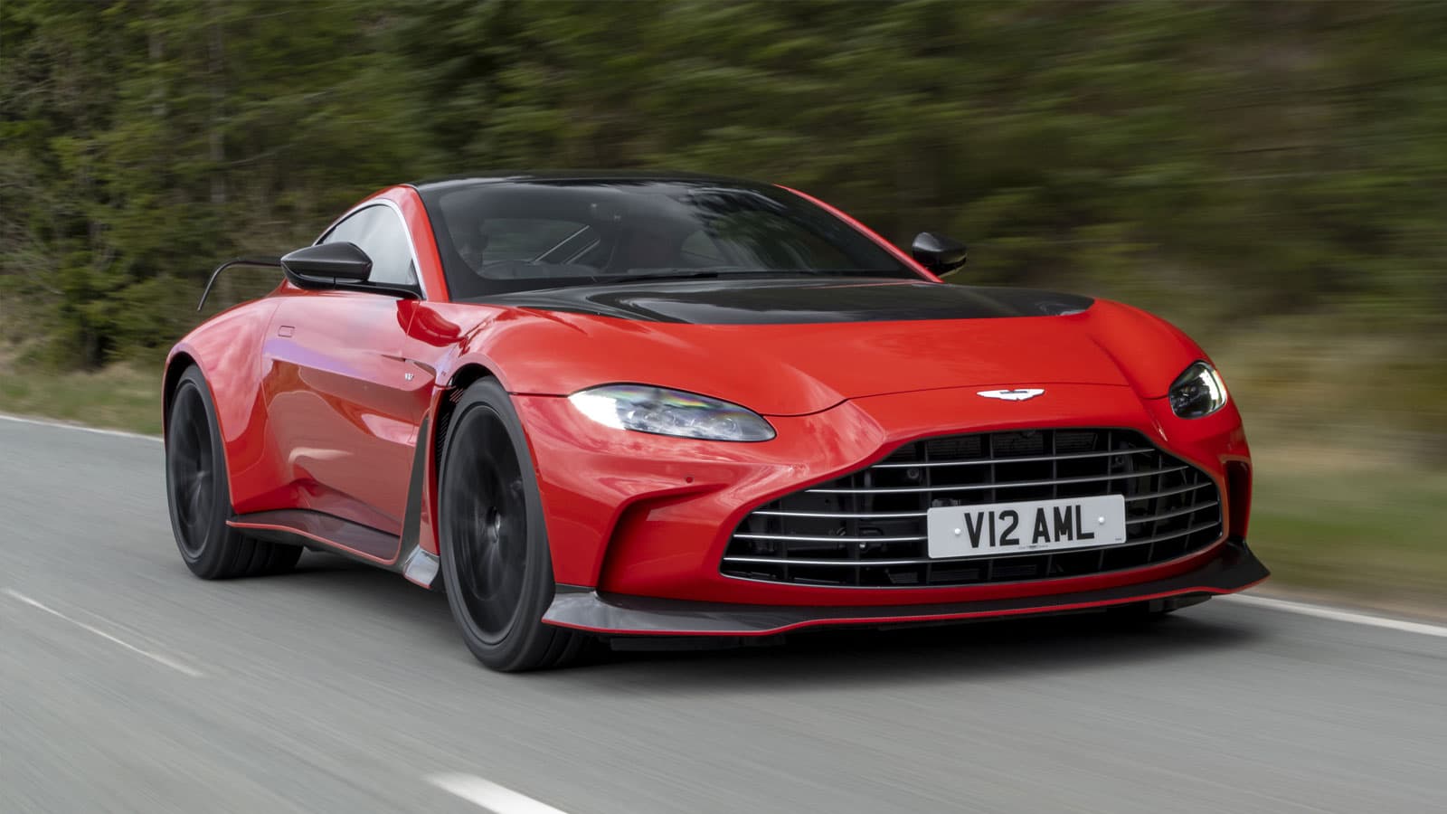Aston Martin V12 Vantage 