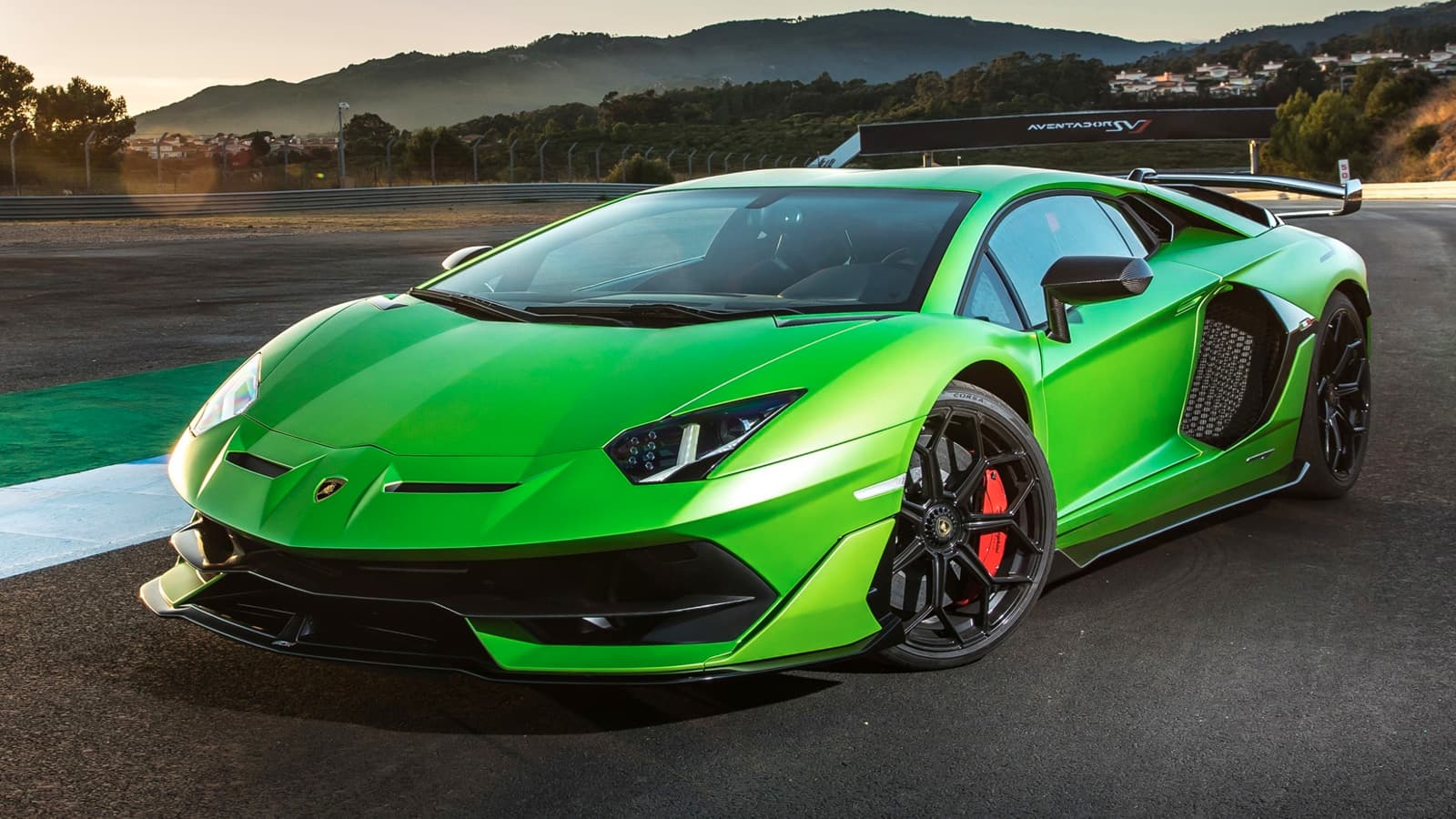 Lamborghini Aventador SVJ