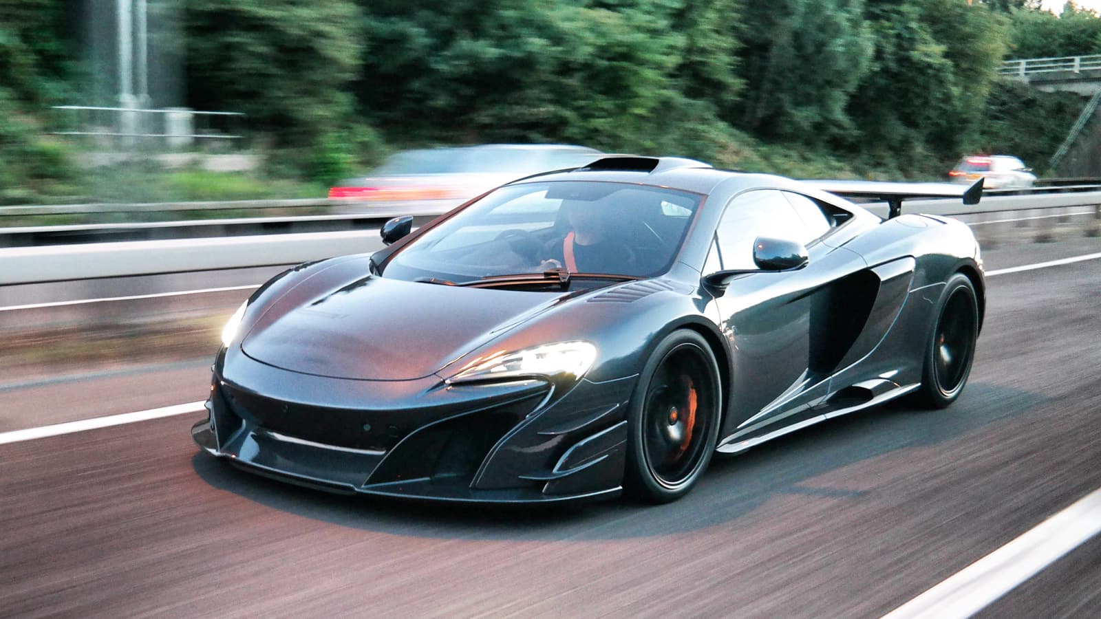 McLaren 688 HS