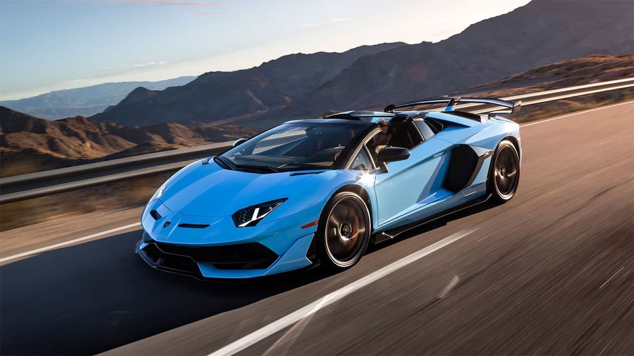 Lamborghini Aventador SVJ Roadstar
