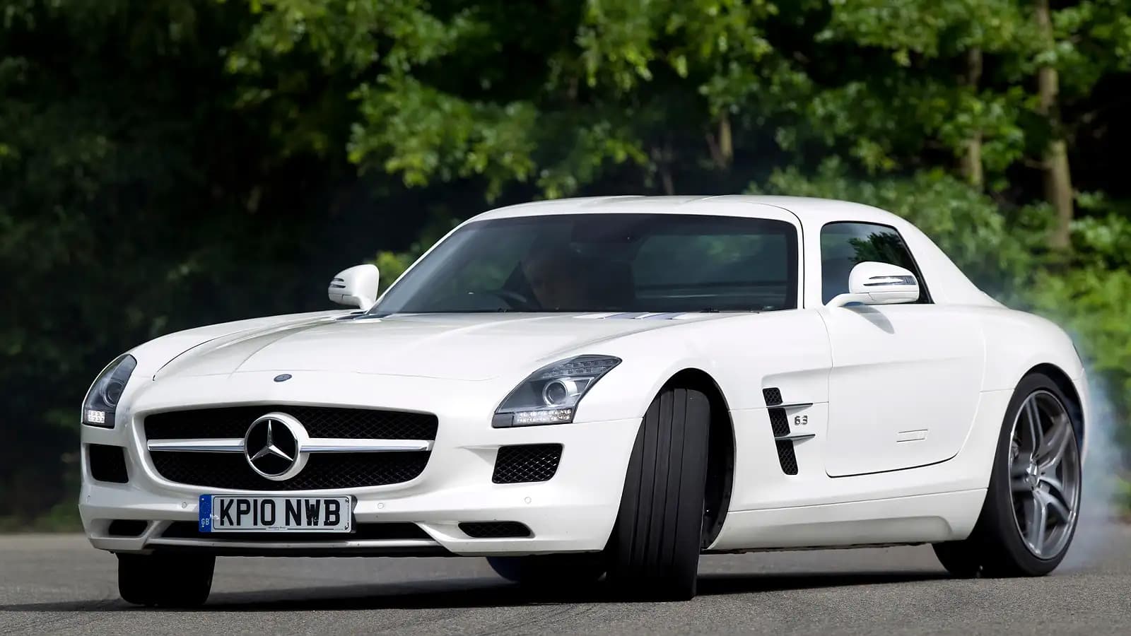 Mercedes-Benz SLS AMG